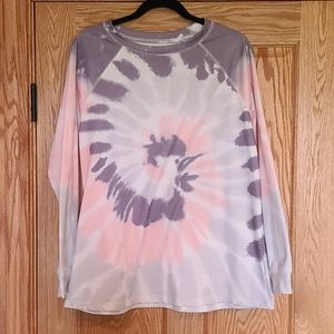 Long sleeve tie-dye tee